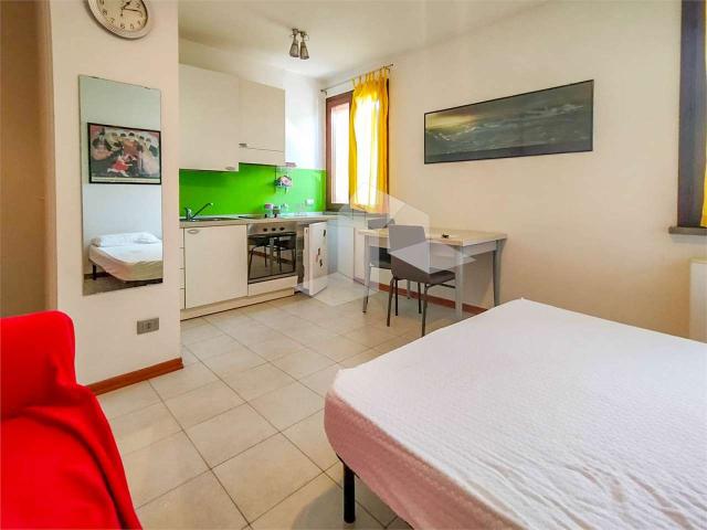 Appartamento in affitto a San Prospero Strinati, Re