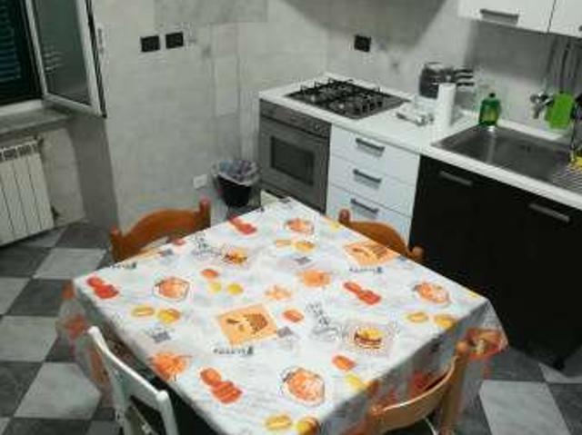 Appartamento in affitto a Medio Ponente, Serra Riccò