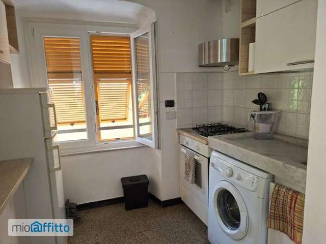 Appartamento in affitto a Medio Ponente, Serra Riccò