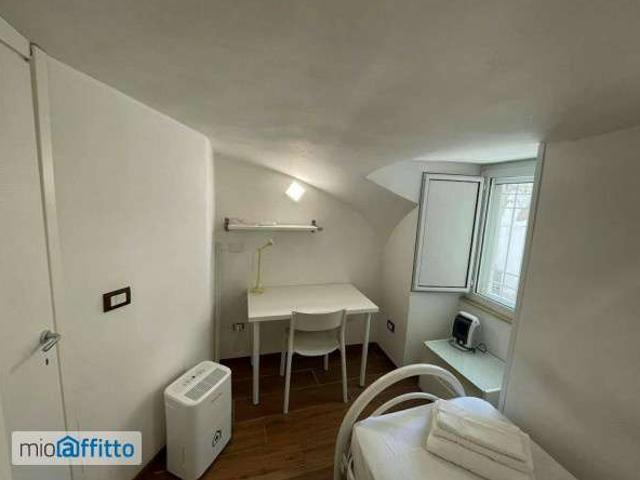 Appartamento in affitto a Municipalità 3, Campania