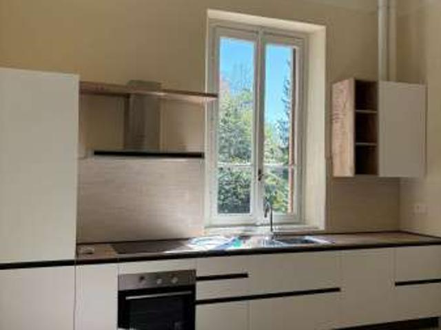 Appartamento in affitto a Velate, Varese