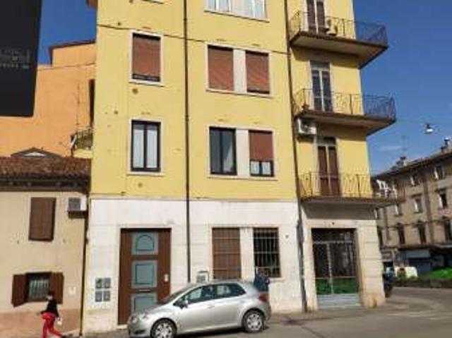 Appartamento in affitto a Centro storico, Brenzone