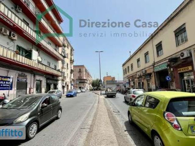 Appartamento in affitto a Municipalità 4, Campania