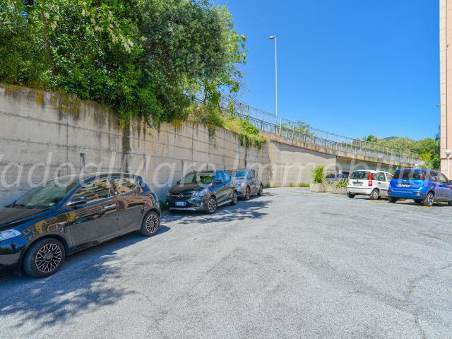 Appartamento in affitto a Legino, Savona