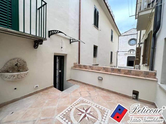 Appartamento in affitto a Porta Roma, Salto Di Fondi