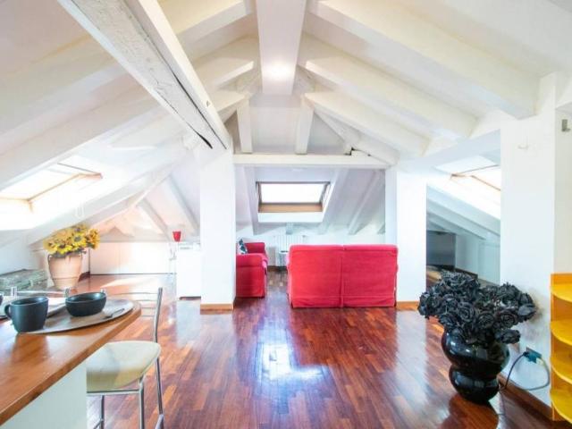 Appartamento in affitto a Municipio 2, Milano