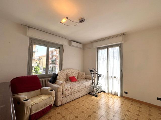 Appartamento in affitto a Ospiate, Bollate