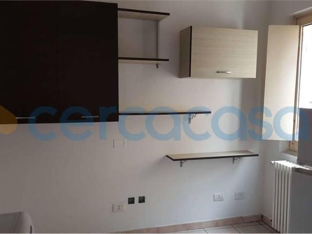 Appartamento in affitto a San Francesco-Giardini Pubblici, Re