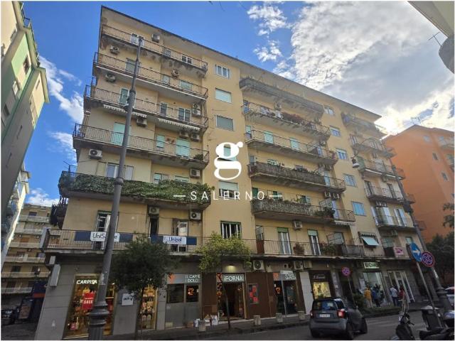 Appartamento in affitto a Pastena, Salerno