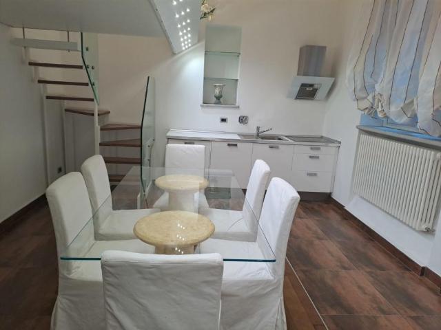 Appartamento in affitto a Centro, Torino