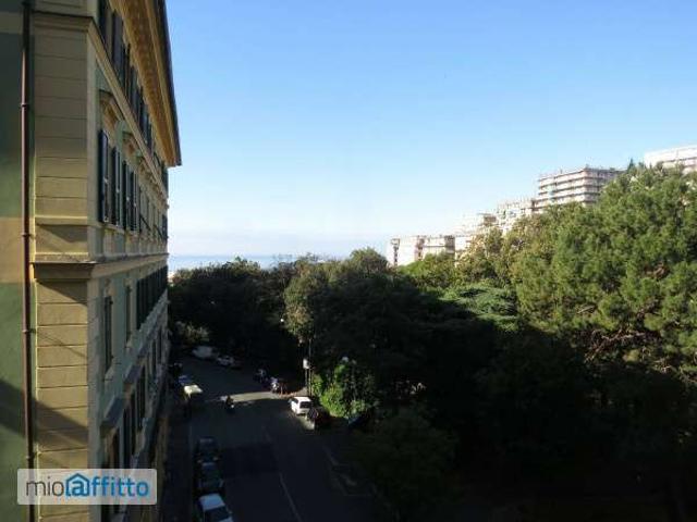 Appartamento in affitto a Centro Est, Serra Riccò