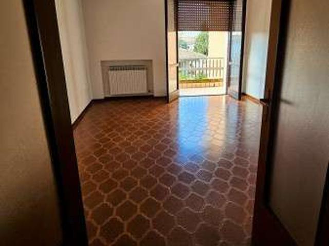 Appartamento in affitto a Torre, Goito
