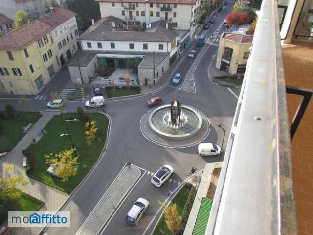 Appartamento in affitto a Mezzana, Somma Lombardo