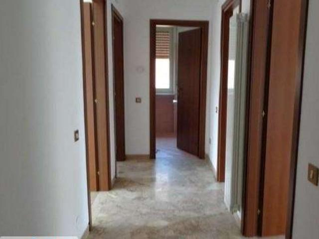 Appartamento in affitto a Solaro, Lombardia