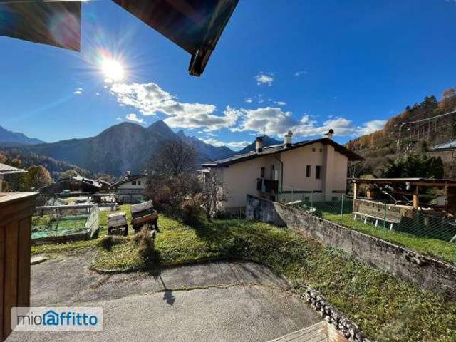 Appartamento in affitto a Nebbiù di Cadore, Pieve di Cadore