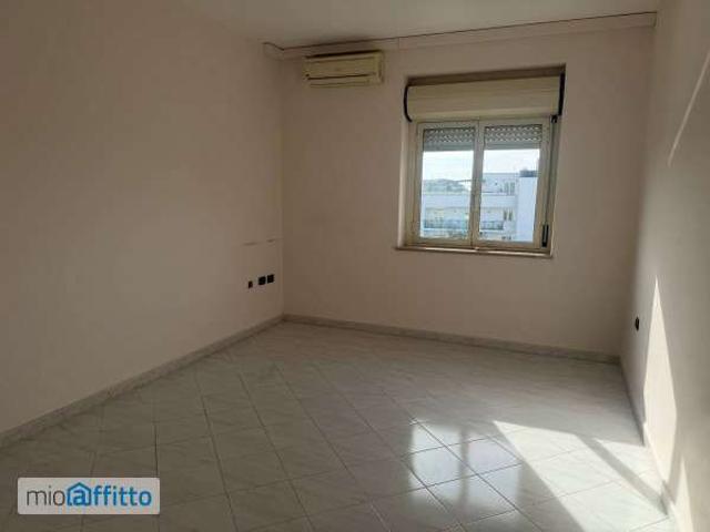 Appartamento in affitto a Caserta, Campania