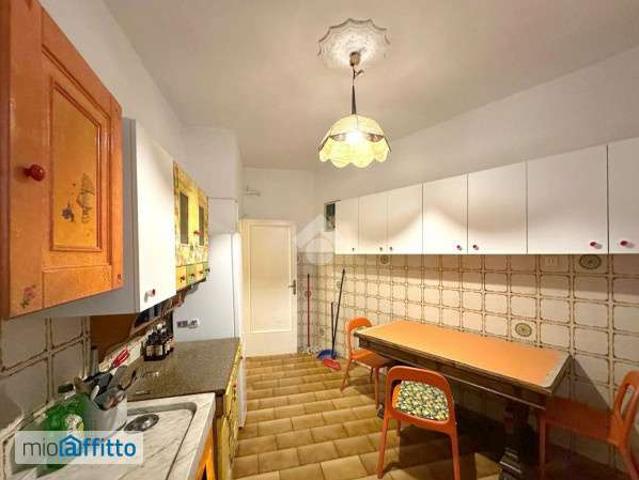 Appartamento in affitto a Centro Est, Serra Riccò