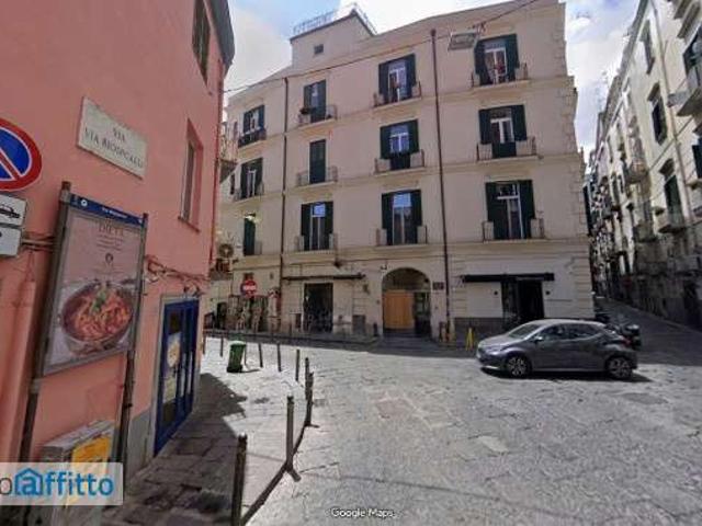 Appartamento in affitto a Municipalità 1, Campania