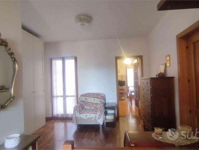 Appartamento in affitto a Capodimonte, Marche