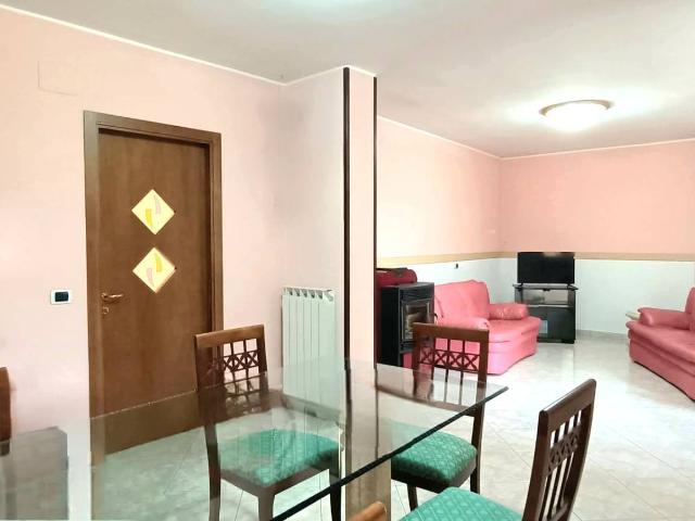Villa Indipendente in vendita a Campli, Abruzzo