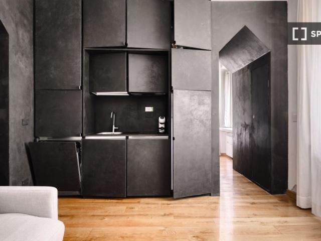 Appartamento in affitto a Centro storico, Milano