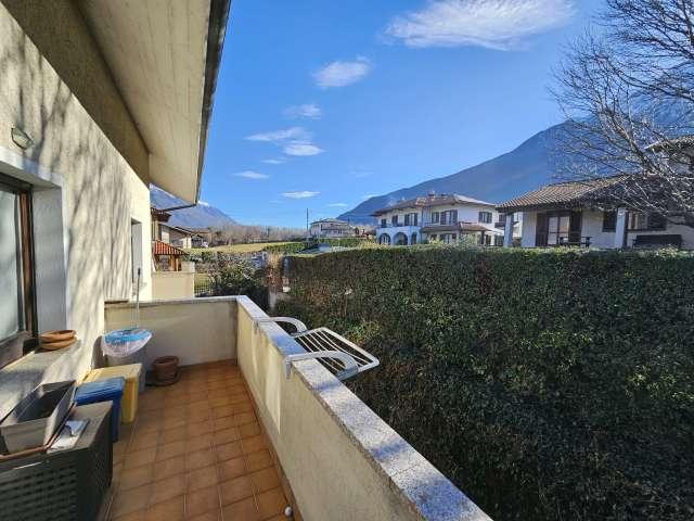 Appartamento in affitto a Villatico, Colico