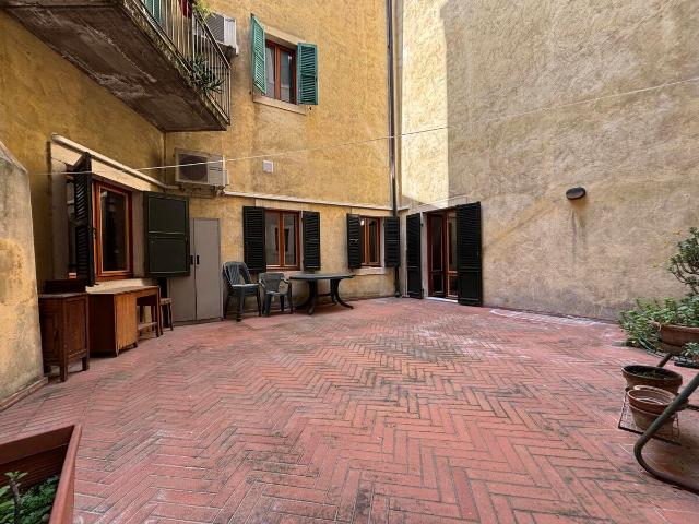 Appartamento in affitto a Centro storico, Brenzone