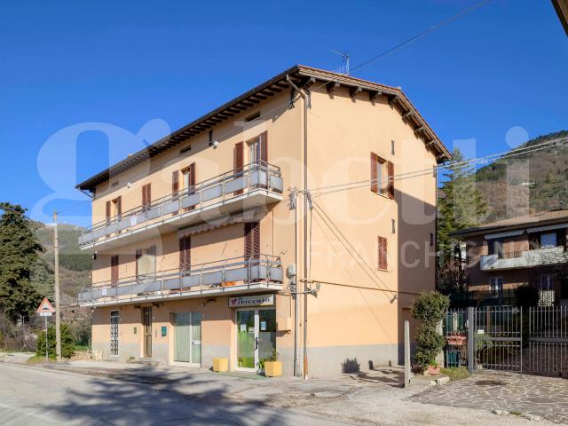 Appartamento in vendita a Gubbio, Umbria