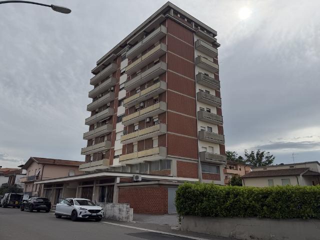Appartamento in vendita a Ponsacco, Toscana