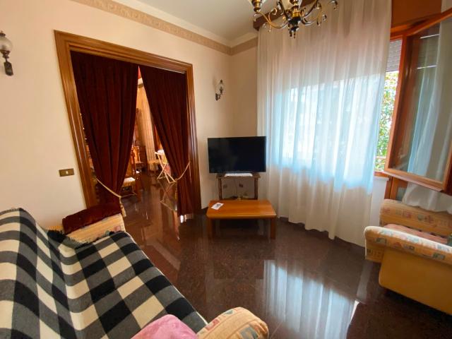 Villa Indipendente in affitto a Riccione, Reggio Emilia