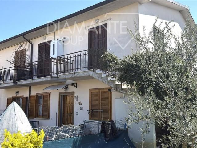 Appartamento in vendita a Gioiella, Umbria