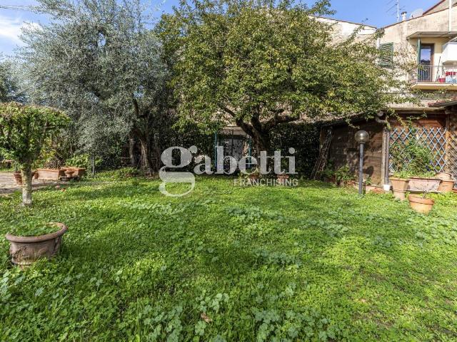 Appartamento in vendita a San Casciano in Val di Pesa, Mercatale Val Di Pesa
