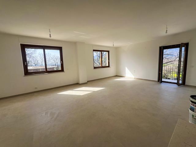 Appartamento in vendita a Santa Marina, Campania