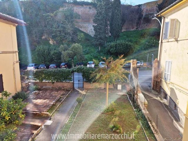 Appartamento in vendita a Ravacciano, Siena