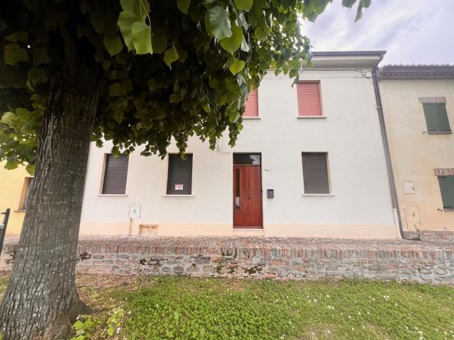 Casa in vendita a Terre Roveresche, Marche