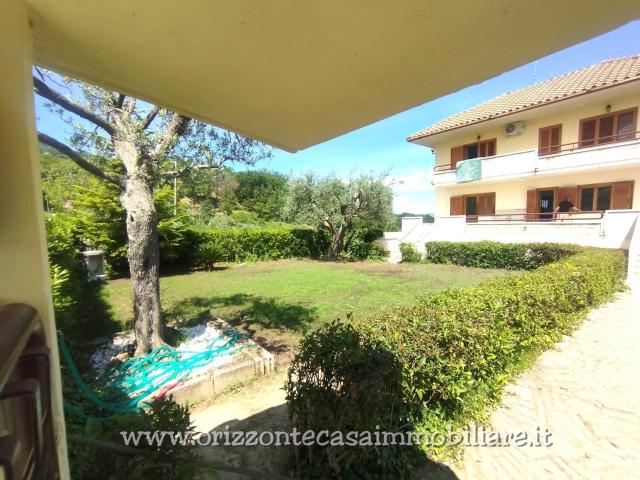 Appartamento in vendita a Capolavilla, Marche
