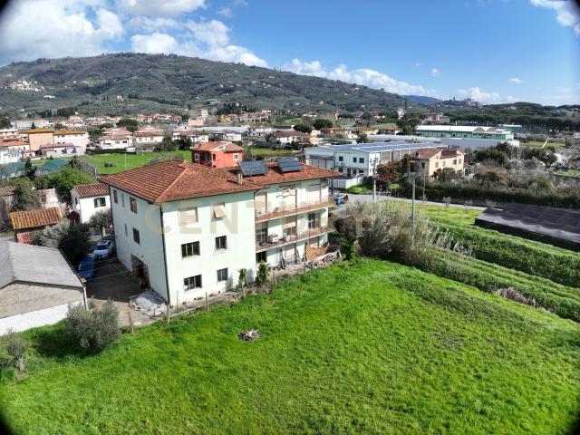 Appartamento in vendita a Uzzano, Uzzano E Castello