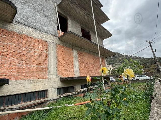 Appartamento in vendita a Francavilla Di Sicilia, Sicilia