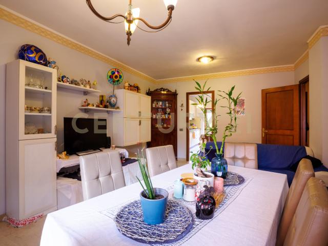 Appartamento in vendita a Osteria del Curato, Roma Capitale