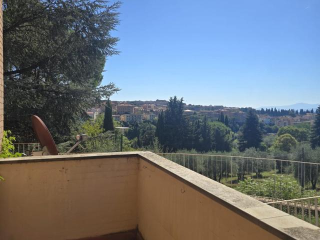 Appartamento in affitto a Siena, Toscana
