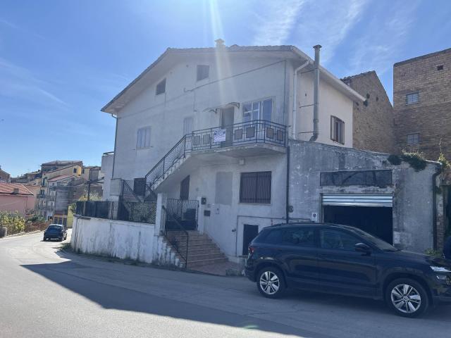 Villa Indipendente in vendita a Pollutri, Abruzzo