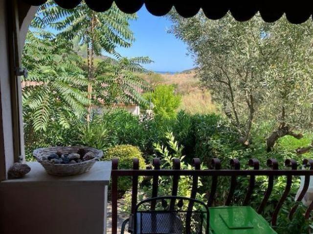 Appartamento in vendita a Rio, Toscana