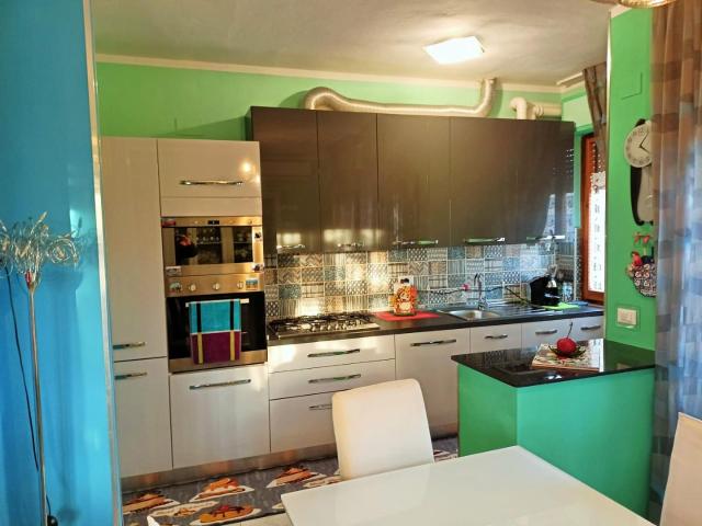 Appartamento in vendita a San Frediano a Settimo, Cascina