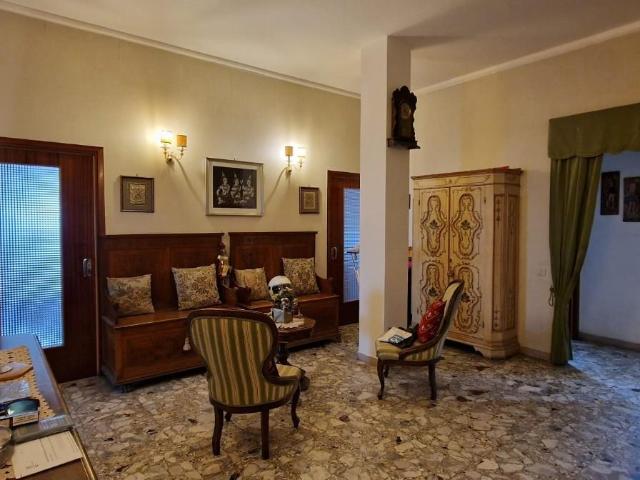 Appartamento in vendita a Ravacciano, Siena