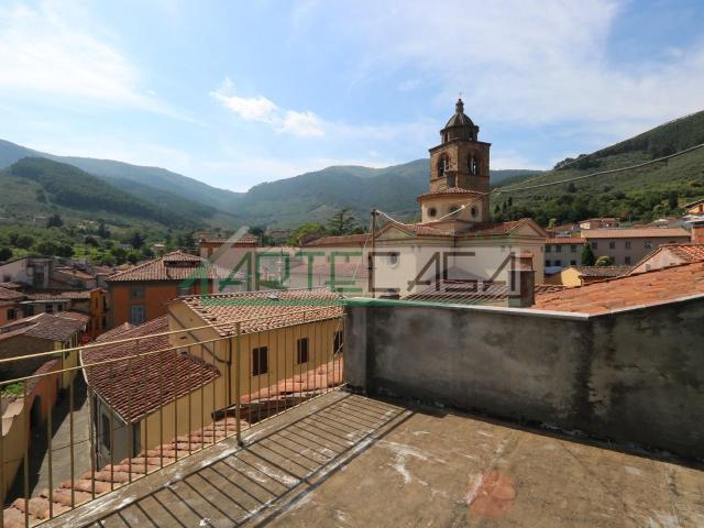 Appartamento in vendita a Buti, Toscana