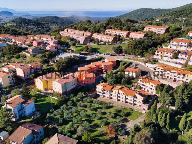 Appartamento in vendita a Campiglia Marittima, Toscana