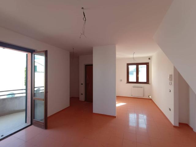 Appartamento in vendita a Terre Roveresche, Marche