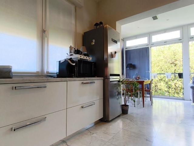 Appartamento in vendita a Gatto Rosso, Carrara