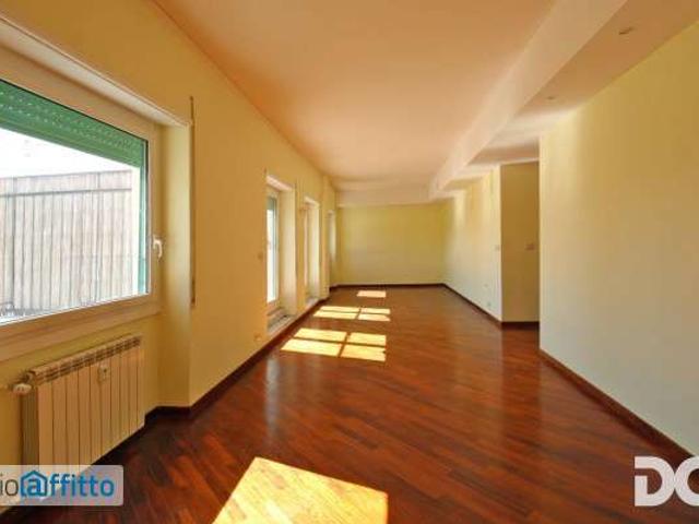Appartamento in affitto a Centro Est, Serra Riccò