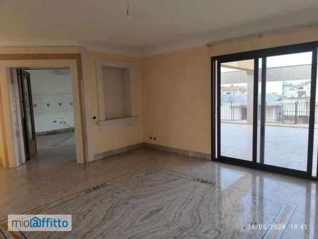 Appartamento in affitto a Vittoria, Sicilia